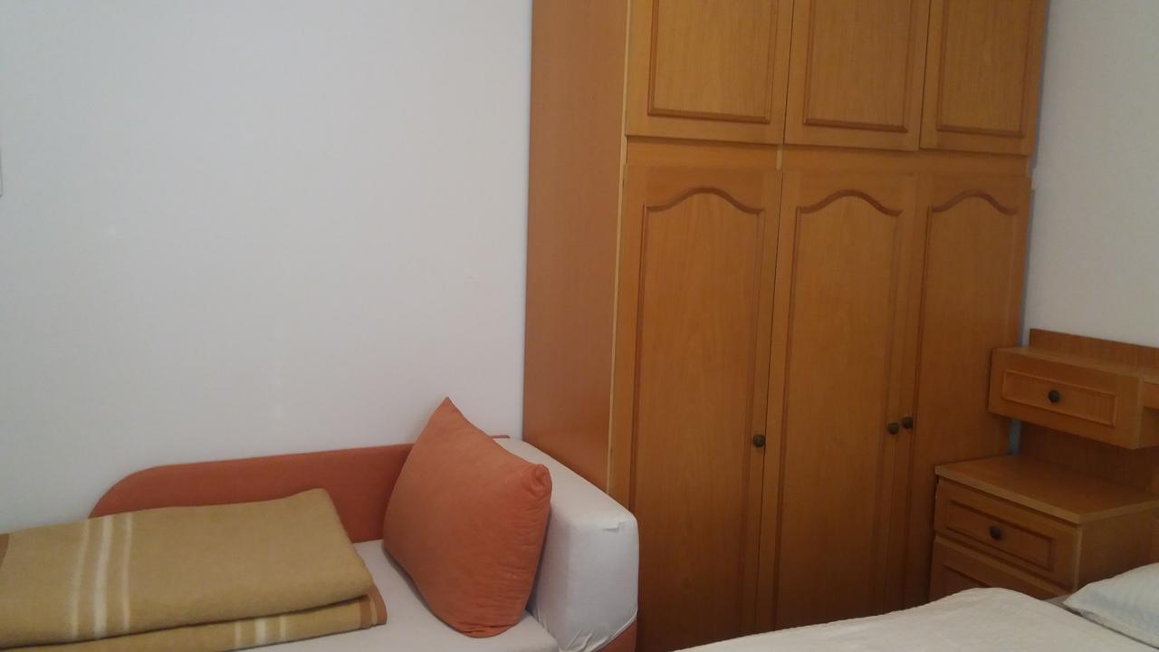 Apartmani I Sobe Mara Palit Exterior foto