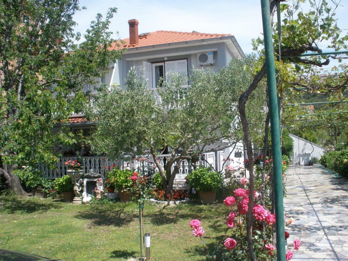 Apartmani I Sobe Mara Palit Exterior foto